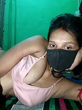 Hoty girl 143 online show from April 2026 05:25:01 PM