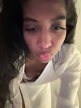 IamCrystal2 online show from December 2024 02:25:02 AM