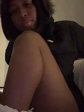 IamCrystal2 online show from December 2024 09:20:01 PM