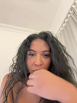 IamCrystal2 online show from May 2026 10:50:03 PM