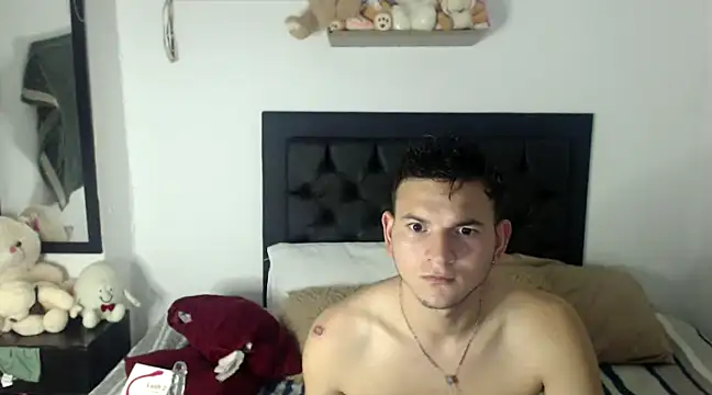 Snapshot of Latin_Boy24 chatting on February 2025 07:07:01 PM Latin Boy24 online show from February 2025 07:07:01 PM