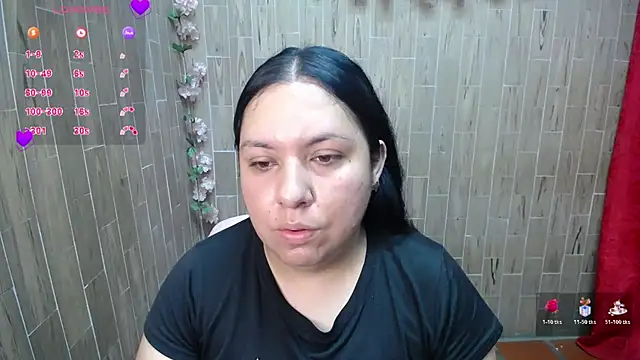 solyeria online show from November 2025 06:07:02 PM