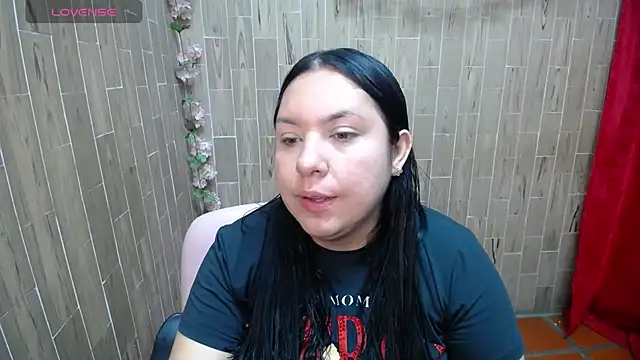 solyeria online show from February 2026 01:59:02 AM