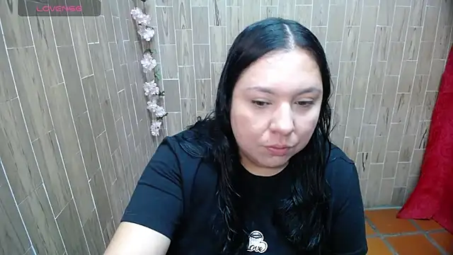 solyeria online show from March 2026 02:04:02 AM