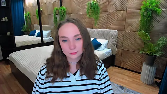 Snapshot of TrueReincarnation chatting on February 2026 10:19:02 AM TrueReincarnation online show from February 2026 10:19:02 AM