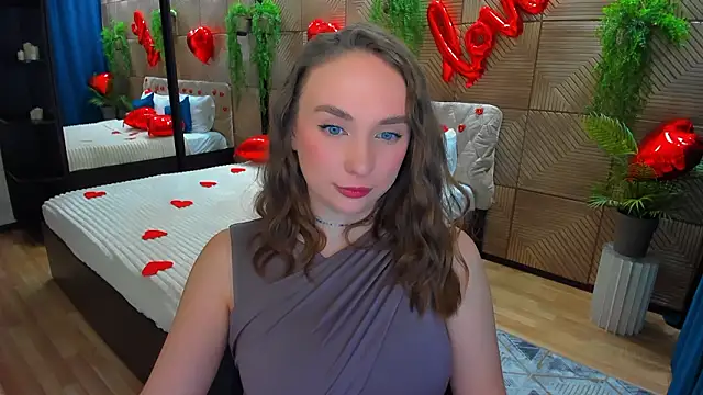 Snapshot of TrueReincarnation chatting on February 2026 07:10:01 PM TrueReincarnation online show from February 2026 07:10:01 PM