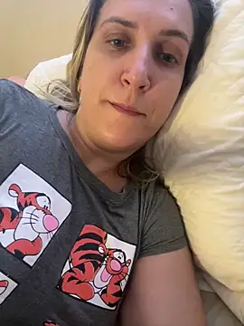 Bia sexynovaes online show from April 2026 05:55:01 PM