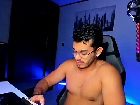 BrunoD31 online show from December 2024 03:26:01 AM