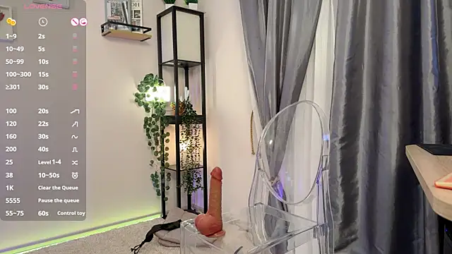 Lella Ryann  online show from February 2025 07:12:02 PM