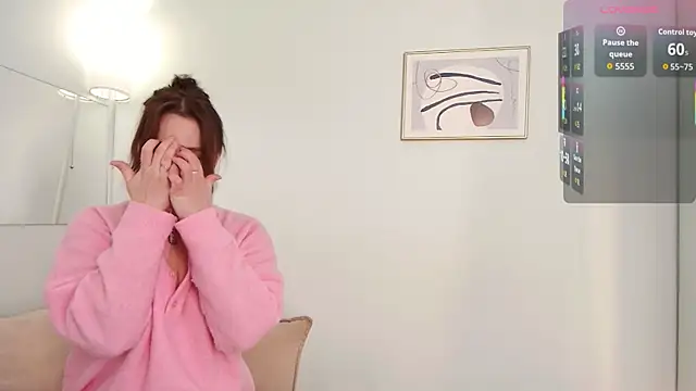 Lella Ryann  online show from October 2025 01:14:01 PM