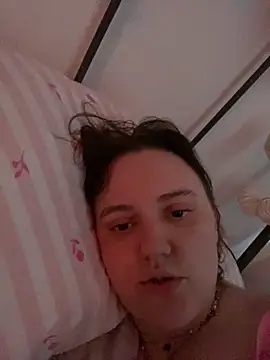 Lella Ryann  online show from May 2026 01:29:01 PM