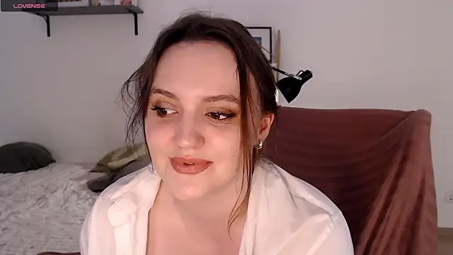 Lella Ryann  online show from July 2026 03:45:02 AM