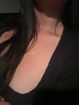 Snapshot of missycanoo chatting on March 2025 02:35:02 AM missycanoo online show from March 2025 02:35:02 AM