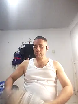 Snapshot of CRISTHIAN_GREY01 chatting on November 2025 06:16:02 AM CRISTHIAN GREY01 online show from November 2025 06:16:02 AM