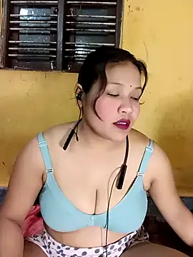 Snapshot of Radhikadavi879 chatting on January 2025 04:23:02 PM Radhikadavi879 online show from January 2025 04:23:02 PM