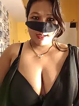 Snapshot of Radhikadavi879 chatting on September 2025 07:25:02 PM Radhikadavi879 online show from September 2025 07:25:02 PM