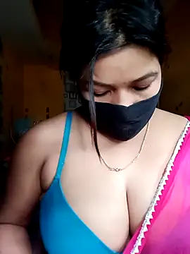 Snapshot of Radhikadavi879 chatting on September 2025 06:28:02 AM Radhikadavi879 online show from September 2025 06:28:02 AM