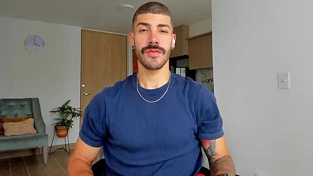 Snapshot of Guyinthemountain chatting on December 2024 01:03:02 PM Guyinthemountain online show from December 2024 01:03:02 PM