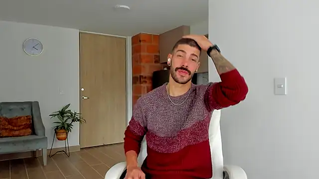 Snapshot of Guyinthemountain chatting on January 2025 12:52:02 PM Guyinthemountain online show from January 2025 12:52:02 PM