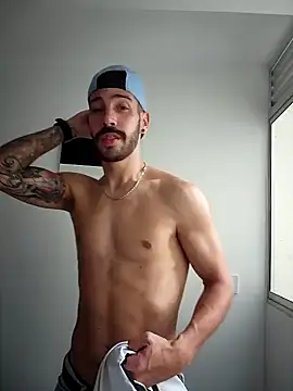 Snapshot of Guyinthemountain chatting on January 2025 08:52:02 PM Guyinthemountain online show from January 2025 08:52:02 PM