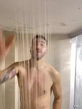 Snapshot of Guyinthemountain chatting on September 2025 01:10:01 AM Guyinthemountain online show from September 2025 01:10:01 AM