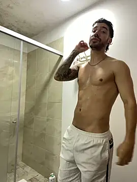 Snapshot of Guyinthemountain chatting on February 2026 11:06:01 PM Guyinthemountain online show from February 2026 11:06:01 PM