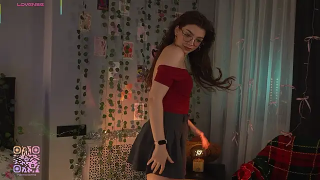 Snapshot of FlairEdgin chatting on February 2026 07:09:02 PM FlairEdgin online show from February 2026 07:09:02 PM