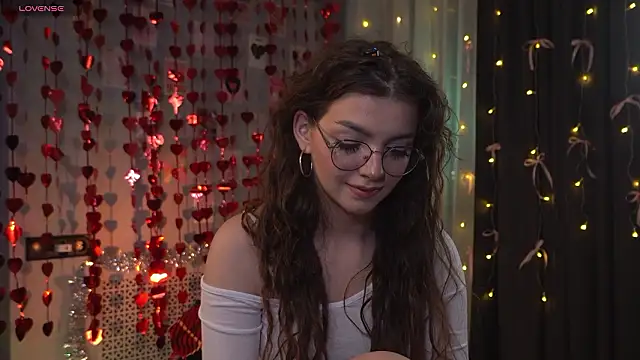 Snapshot of FlairEdgin chatting on February 2026 07:21:02 PM FlairEdgin online show from February 2026 07:21:02 PM