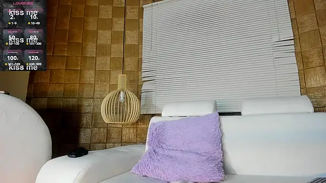 TOWERS21  online show from January 2025 08:43:02 PM