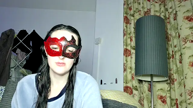 LexiSnowUK online show from December 2025 07:54:02 PM