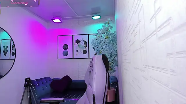 Tiara rr online show from April 2026 03:24:01 AM