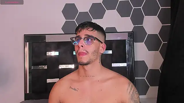 iamcamiloo  online show from February 2025 04:58:01 AM