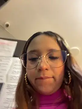 MelanieRoah online show from October 2025 01:23:01 PM