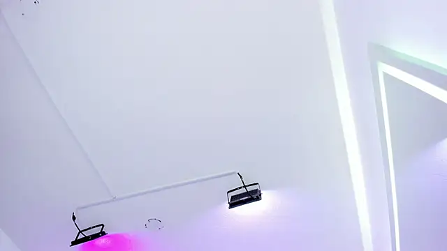 Ema louis  online show from December 2024 06:12:01 PM