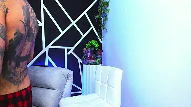 JUSTIN FULLER1 online show from February 2025 11:25:02 PM