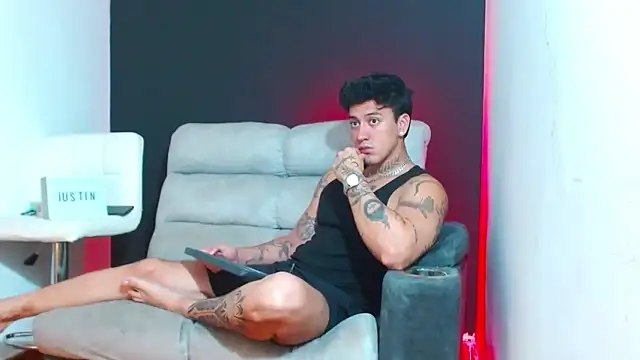 JUSTIN FULLER1 online show from February 2026 09:00:02 PM