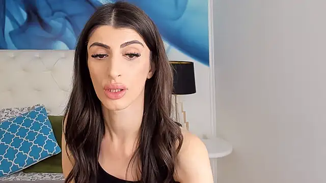 SkinnyDolly online show from February 2025 08:01:01 PM