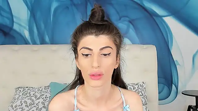 SkinnyDolly online show from October 2025 02:08:01 AM