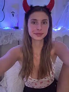 emma05 online show from October 2025 06:08:01 PM