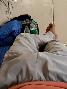 MrNick74 online show from October 2025 09:33:01 AM