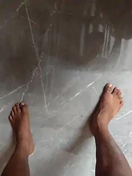 MrNick74 online show from November 2025 04:42:01 PM