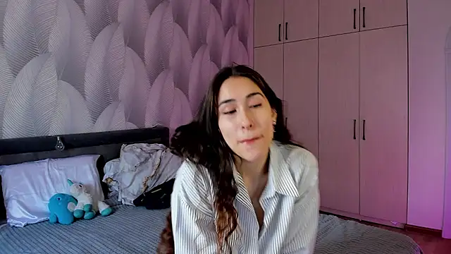 Bambiii bby online show from December 2024 06:06:02 AM