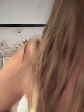 Snapshot of tuckersabrina chatting on January 2026 12:54:02 PM tuckersabrina online show from January 2026 12:54:02 PM