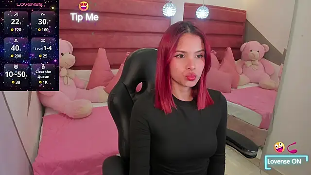 anna  duff online show from December 2024 03:25:02 AM