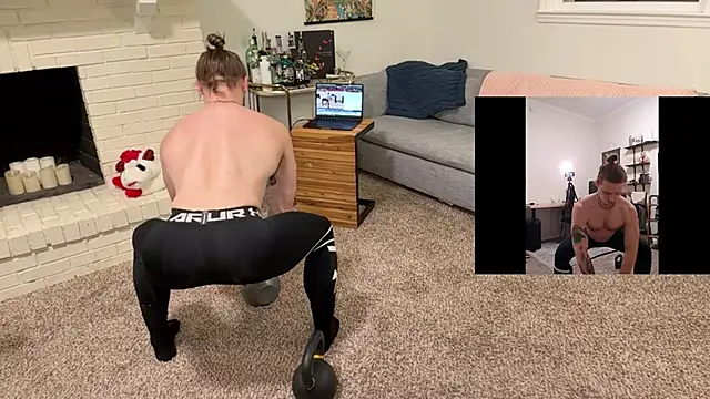 Snapshot of DaddydayDrinkzz chatting on December 2024 06:10:02 AM DaddydayDrinkzz online show from December 2024 06:10:02 AM