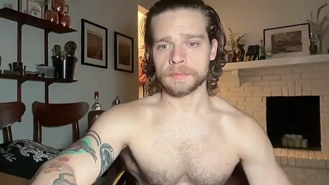 Snapshot of DaddydayDrinkzz chatting on December 2024 08:30:02 AM DaddydayDrinkzz online show from December 2024 08:30:02 AM