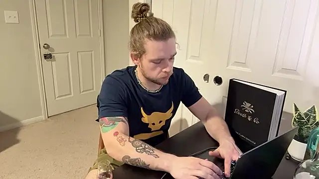 Snapshot of DaddydayDrinkzz chatting on March 2025 06:35:02 AM DaddydayDrinkzz online show from March 2025 06:35:02 AM