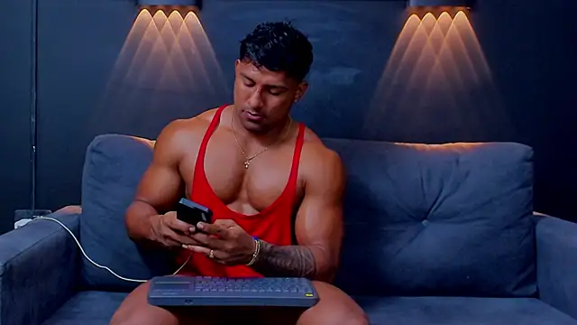 Snapshot of CallumMuscle chatting on March 2025 03:39:01 PM CallumMuscle online show from March 2025 03:39:01 PM