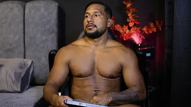 CallumMuscle online show from November 2025 03:12:01 PM