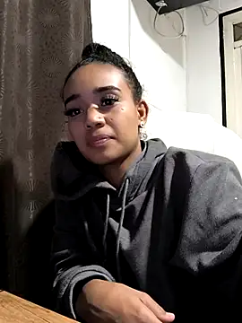 evafoxs online show from October 2025 05:59:01 AM